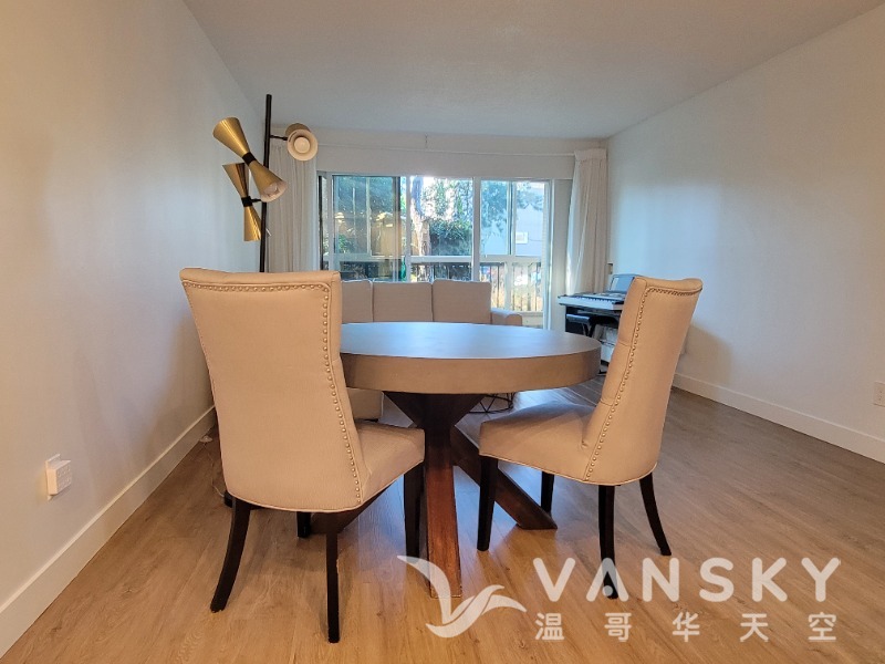 260718215846_3.Living  Dining Room.jpg